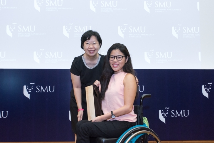 Smu Launches Bond Free Yip Pin Xiu Scholarship At The Leadership Symposium 2016 Smu Undergraduate Singapore [ 487 x 729 Pixel ]