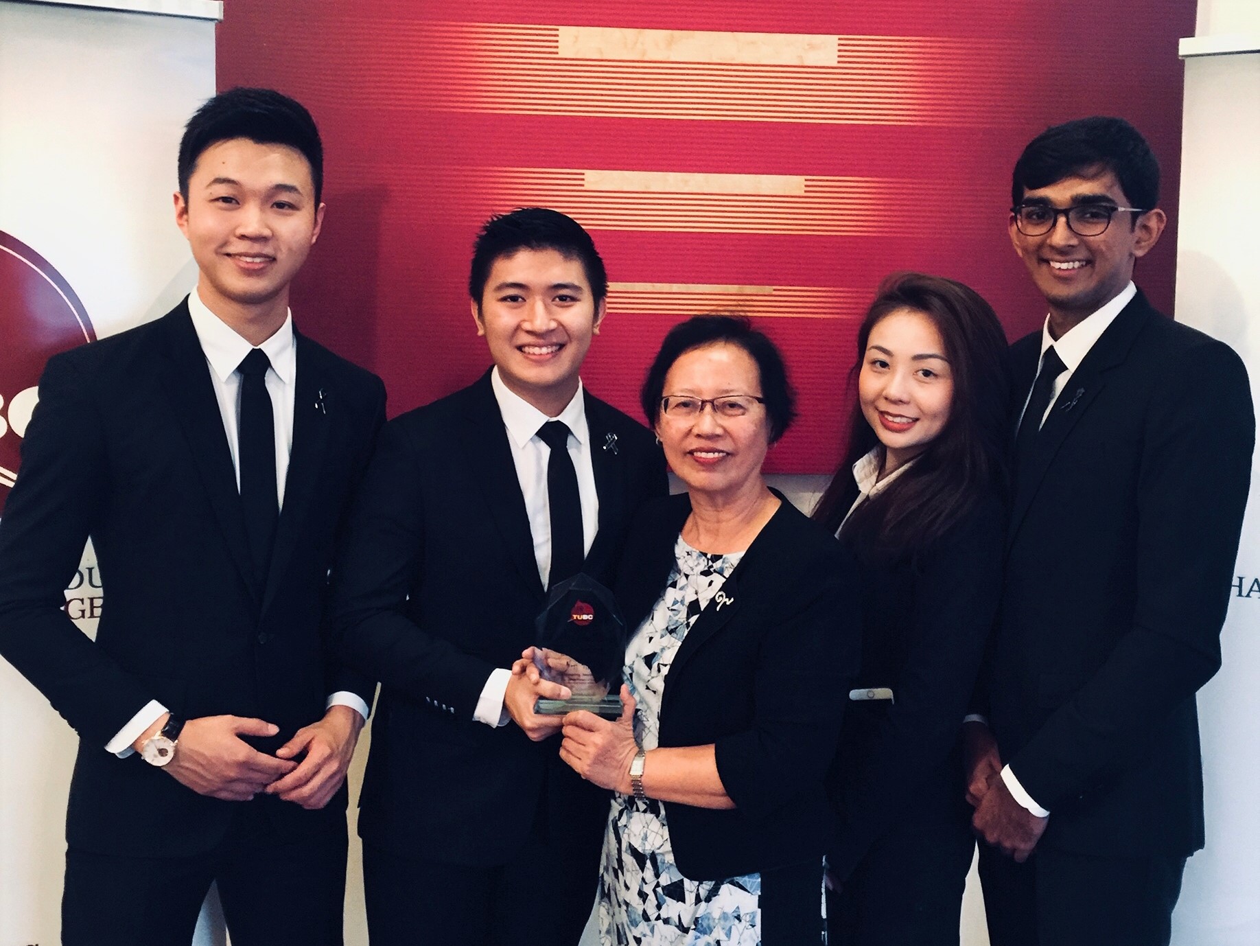 UNDERGRADS FLY SMU FLAG HIGH IN GLOBAL CASE COMPETITION ARENA