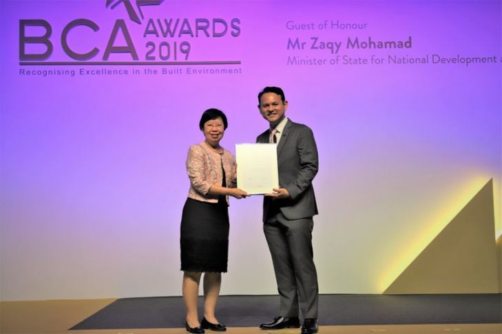 SMU BAGS FOUR BCA GREEN MARK PLATINUM AWARDS, SIGNS AGREEMENT TO NURTURE LEADERS OF BUILT ENVIRONMENT SECTOR
